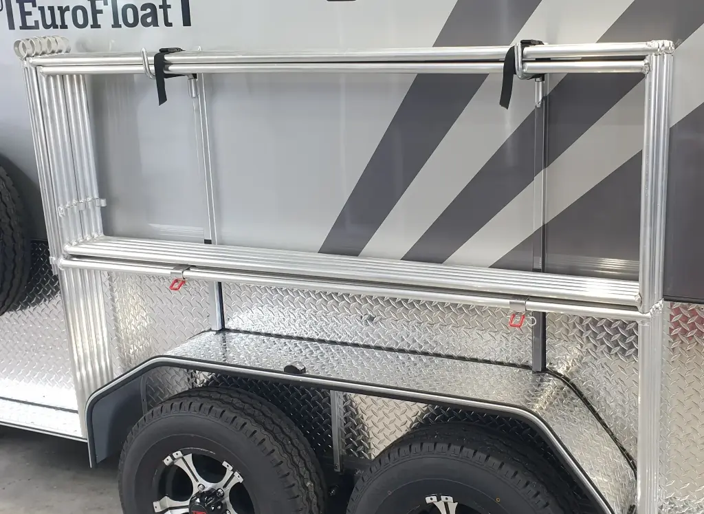 Horse Yards - Set of 6 with mounting kit 